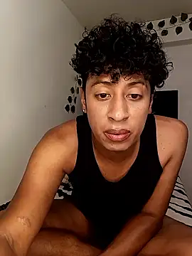 Varek biglatin dick online show from 6, 1, 2026