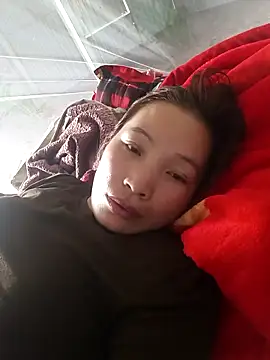 Evelyn-n online show from 17, 12, 2025