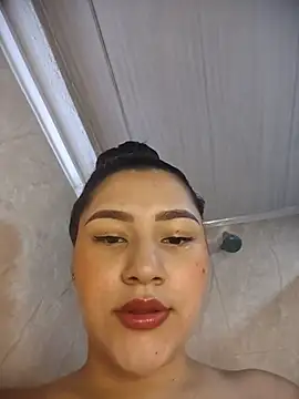 Julia-Blair online show from 1, 4, 2026