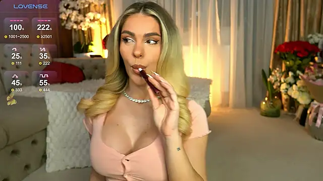 ChloeVelvetx online show from 17, 2, 2026