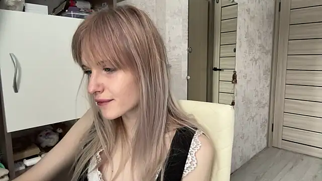 Snapshot of CelenFomes chatting on 5, 2, 2026 CelenFomes online show from 5, 2, 2026