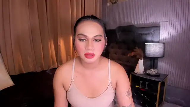 asianhugecockjulia online show from 14, 3, 2026