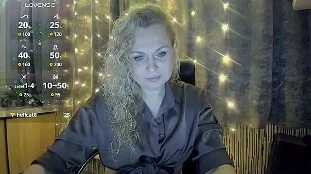 Snapshot of LanaLight_x chatting on 11, 1, 2026 LanaLight x online show from 11, 1, 2026