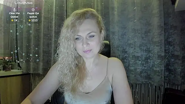 Snapshot of LanaLight_x chatting on 15, 1, 2026 LanaLight x online show from 15, 1, 2026