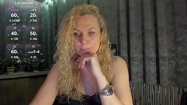 LanaLight x online show from 6, 4, 2026