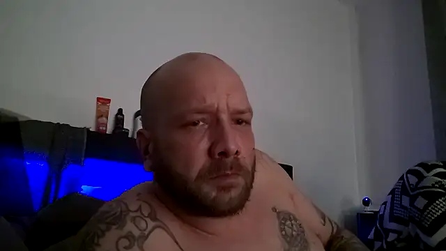 Snapshot of RedTeufelGirl chatting on 11, 2, 2026 RedTeufelGirl online show from 11, 2, 2026