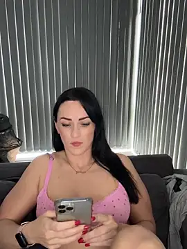 BritishBlueRose online show from 18, 4, 2026