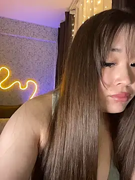 MonamiOnizuka online show from 14, 12, 2025