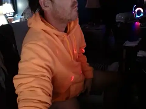 Snapshot of BamaBoi40AL chatting on 1, 12, 2025 BamaBoi40AL online show from 1, 12, 2025