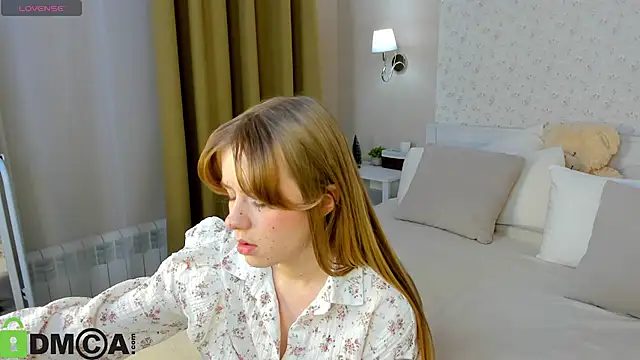 Snapshot of Victori_Fox chatting on 6, 2, 2026 Victori Fox online show from 6, 2, 2026