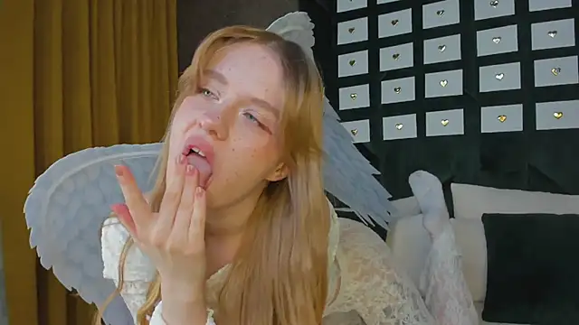 Snapshot of Victori_Fox chatting on 13, 2, 2026 Victori Fox online show from 13, 2, 2026