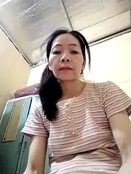 Snapshot of Cool-iponk chatting on 13, 5, 2026 Cool-iponk online show from 13, 5, 2026