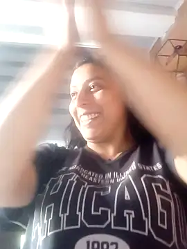 Snapshot of the-queen-of-money chatting on 1, 12, 2025 the-queen-of-money online show from 1, 12, 2025