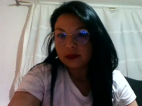 Snapshot of antonella-3433 chatting on 2, 12, 2025 antonella-3433 online show from 2, 12, 2025