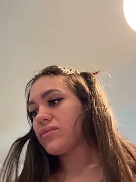 SiennaLuxexx online show from 20, 2, 2026