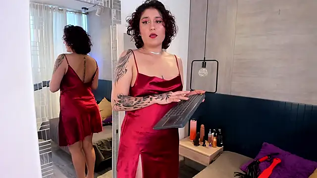 MissSavage  online show from 8, 2, 2026