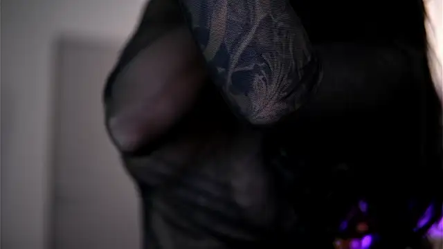 Ivy Trix online show from 28, 3, 2026