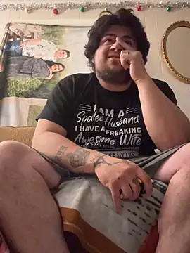 Snapshot of trever102 chatting on 2, 12, 2025 trever102 online show from 2, 12, 2025