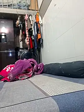 felicity chloe online show from 25, 3, 2026