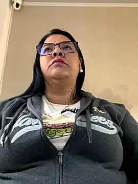 Carameloswing1 online show from 11, 1, 2026