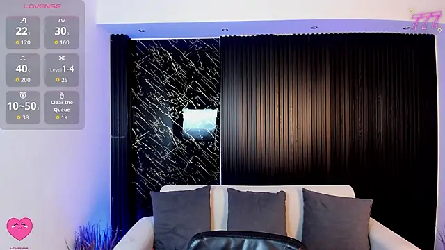 TiffanyHoustton online show from 16, 3, 2026