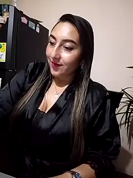 Snapshot of Valeria_montana_ chatting on 15, 12, 2025 Valeria montana online show from 15, 12, 2025