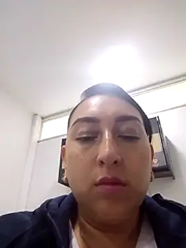 Valeria montana  online show from 10, 2, 2026