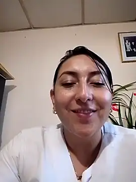 Valeria montana  online show from 18, 2, 2026