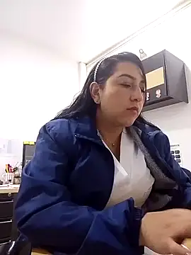 Valeria montana  online show from 12, 3, 2026