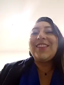 Valeria montana  online show from 13, 3, 2026