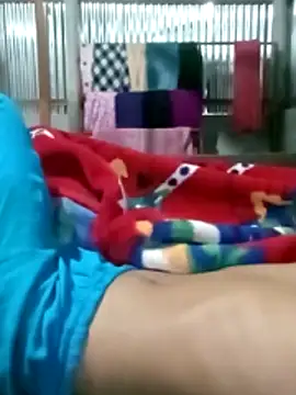 naughtygirl96 online show from 6, 4, 2026