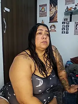 Snapshot of vicky-duarte chatting on 5, 12, 2025 vicky-duarte online show from 5, 12, 2025