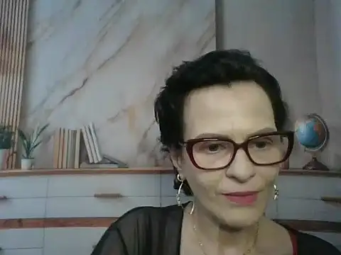 Snapshot of Luna-Hot0802 chatting on 17, 12, 2025 Luna-Hot0802 online show from 17, 12, 2025