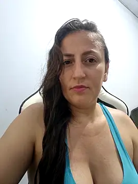 Snapshot of Jeh_charmosa chatting on 3, 12, 2025 Jeh charmosa online show from 3, 12, 2025