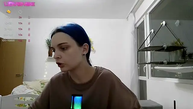 Snapshot of kawaii_lavinaa chatting on 5, 12, 2025 kawaii lavinaa online show from 5, 12, 2025