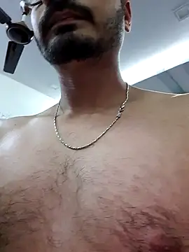 farooq2001 online show from 2, 12, 2025