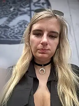 Snapshot of Betsy chatting on 7, 12, 2024 Betsy online show from 7, 12, 2024