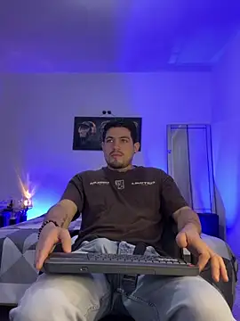 williamsmiiths16 online show from 18, 5, 2026