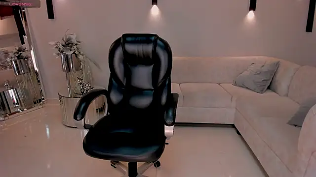 ChloeManson online show from 13, 2, 2025