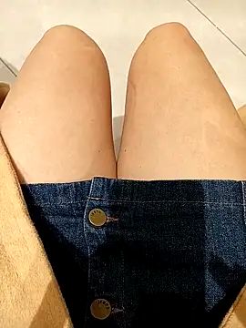 Baby-Linh online show from 2, 2, 2026