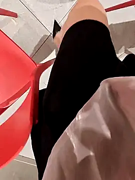 Baby-Linh online show from 2, 4, 2026