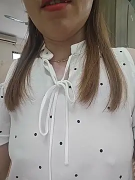 Baby-Linh online show from 31, 5, 2026
