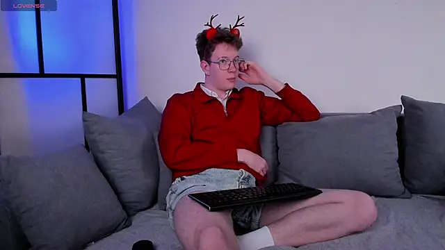 Snapshot of Teddy_Parkers chatting on 3, 12, 2025 Teddy Parkers online show from 3, 12, 2025