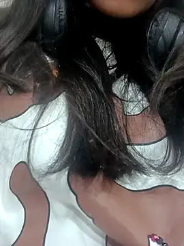 Snapshot of Sexy_Menka chatting on 3, 12, 2025 Sexy Menka online show from 3, 12, 2025