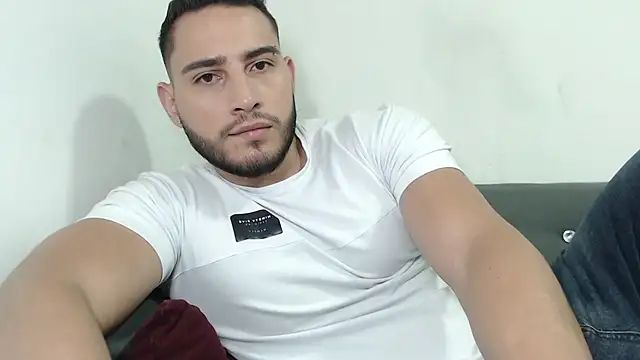 Seank Noszka online show from 14, 12, 2025