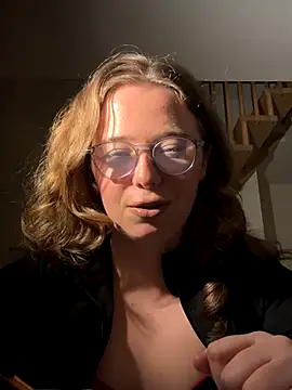 Snapshot of GermanRose chatting on 15, 12, 2025 GermanRose online show from 15, 12, 2025