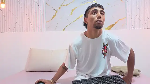 NatyAndAlex online show from 10, 2, 2026