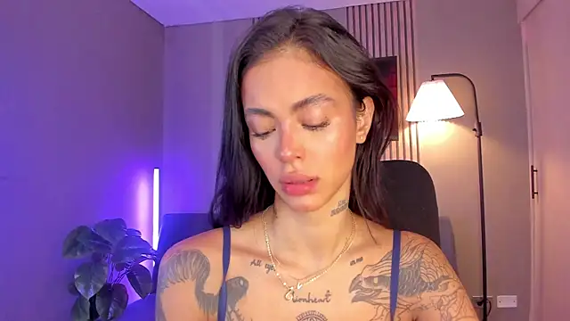 VegaLuxe online show from 24, 2, 2026