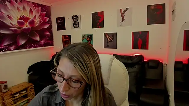 Scarlett 079 online show from 13, 2, 2026