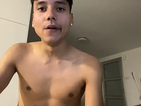 Snapshot of OnlyTyroone chatting on 15, 2, 2026 OnlyTyroone online show from 15, 2, 2026